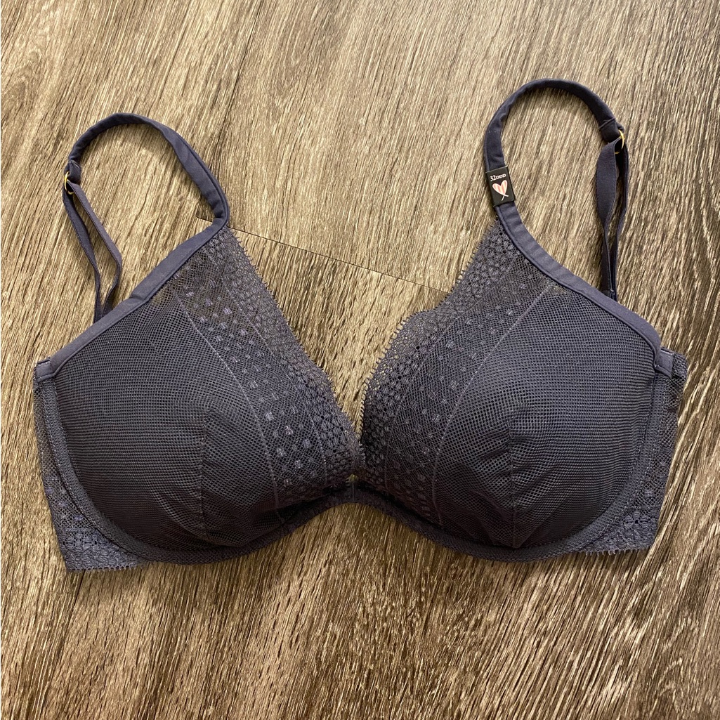 Victorias Secret Incredible Lightly Lined Lace Plunge Bra Navy